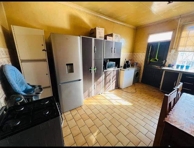 5 BEDROOM HOUSE FOR SALE IN SPRINGS CENTRAL